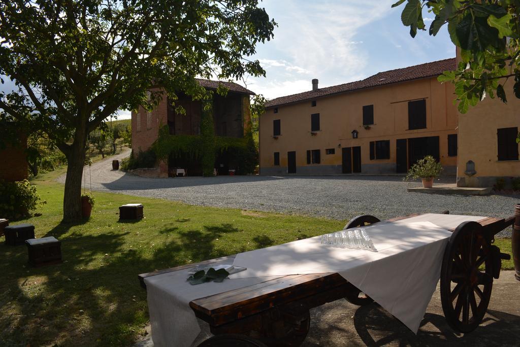 Cascina Valtignosa Camere Con Vigna Cassine Exterior photo