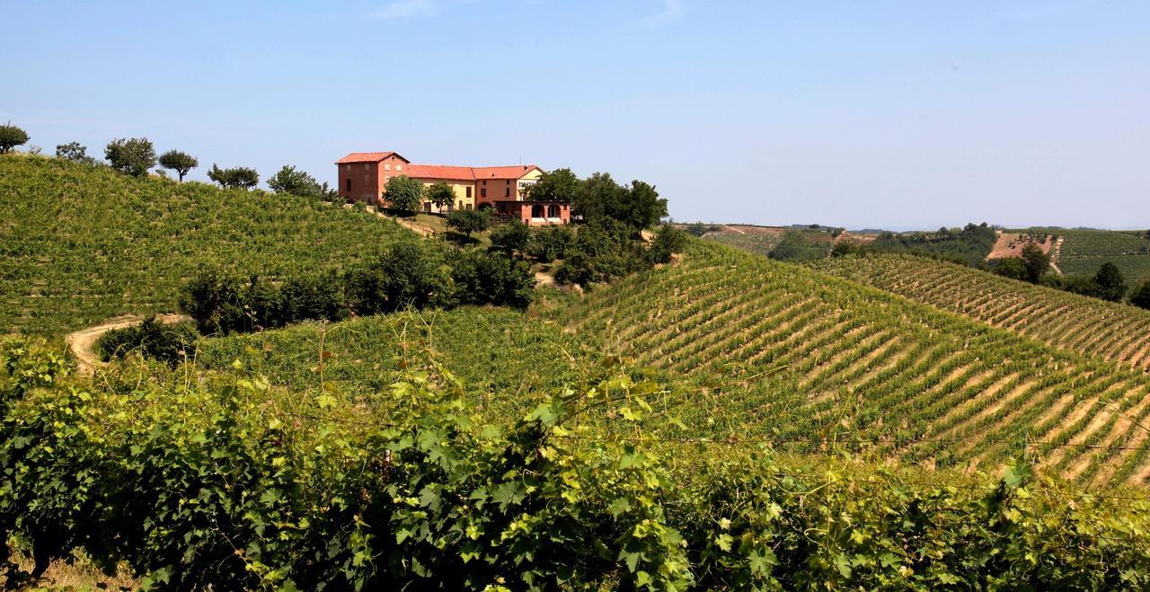 Cascina Valtignosa Camere Con Vigna Cassine Exterior photo